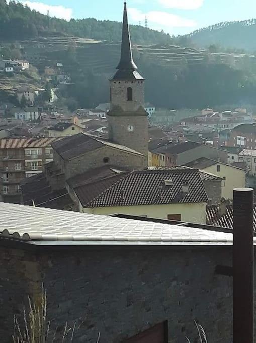 Pis Amb Encant A Campdevanol,Al Centre Del Poble. Buitenkant foto